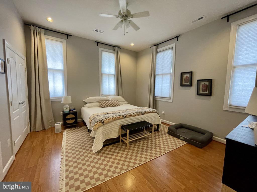 901 R Street Northwest Washington, DC 20001 - Photo 7 of 25