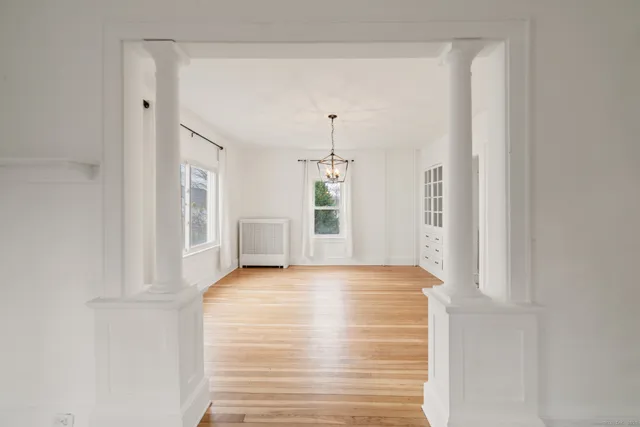 $3,000 | 187 Ridge Road, Middletown, CT 06457