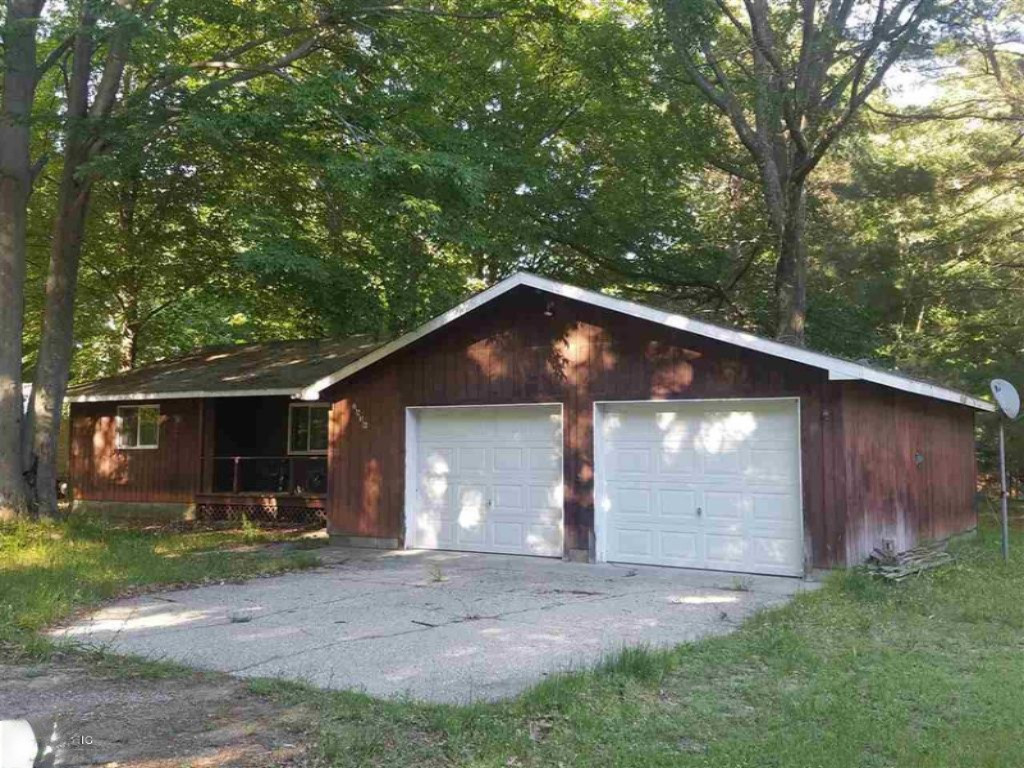 2636 Bialik Road Manistee, MI 49660 - Photo 3 of 22 3