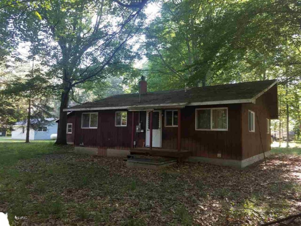 2636 Bialik Road Manistee, MI 49660 - Photo 4 of 22 4