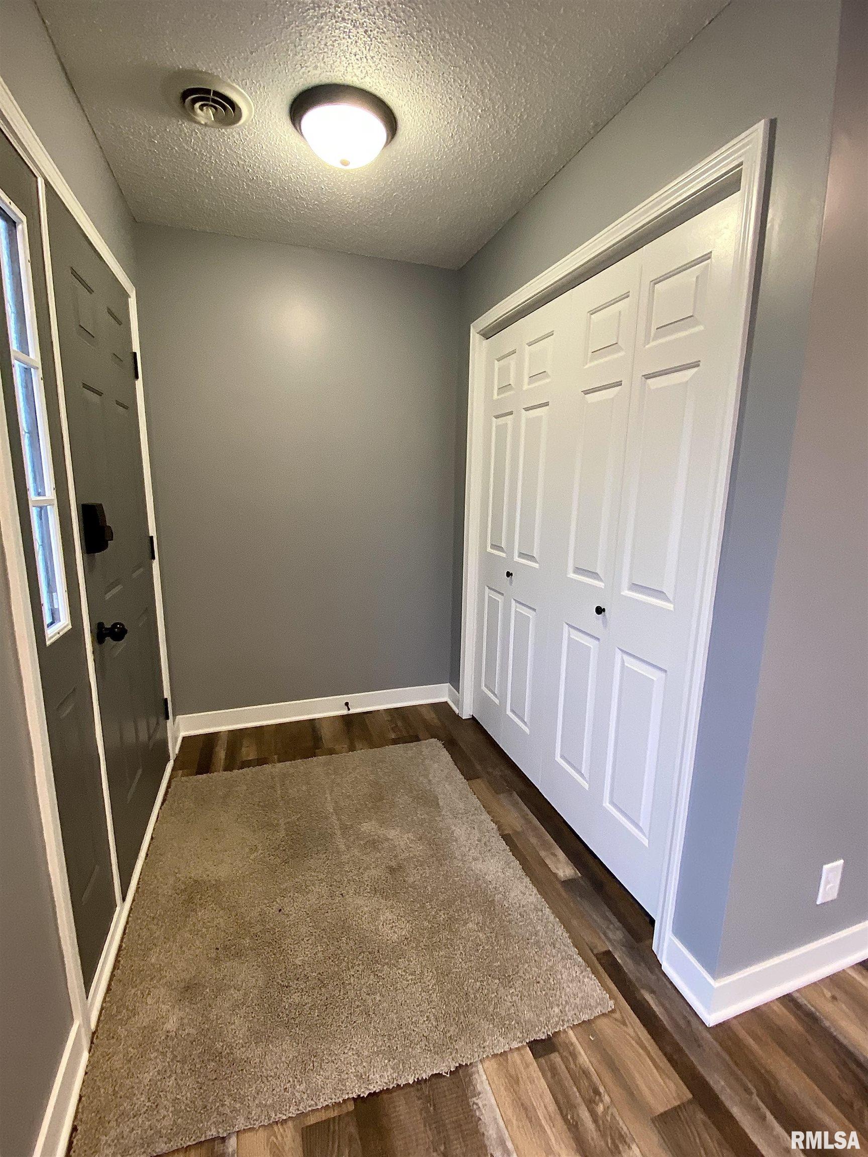 210 North State Street Christopher, IL 62822 - Photo 6 of 19