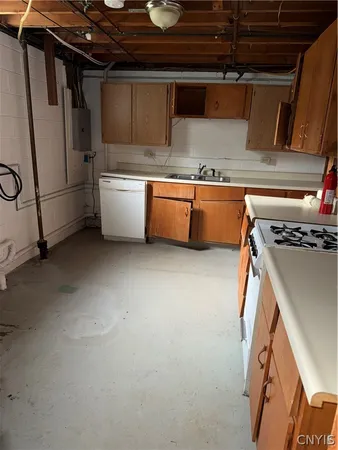 $265,000 | 8403 Henry Clay Boulevard, Clay, NY 13041