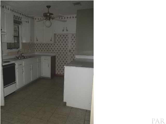 4718 Chestnut Road Molino, FL 32577 - Photo 8 of 12 Gallery Image 8