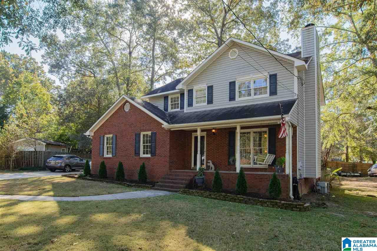 1303 Elm Circle Alabaster, AL 35007 - Photo 3 of 36
