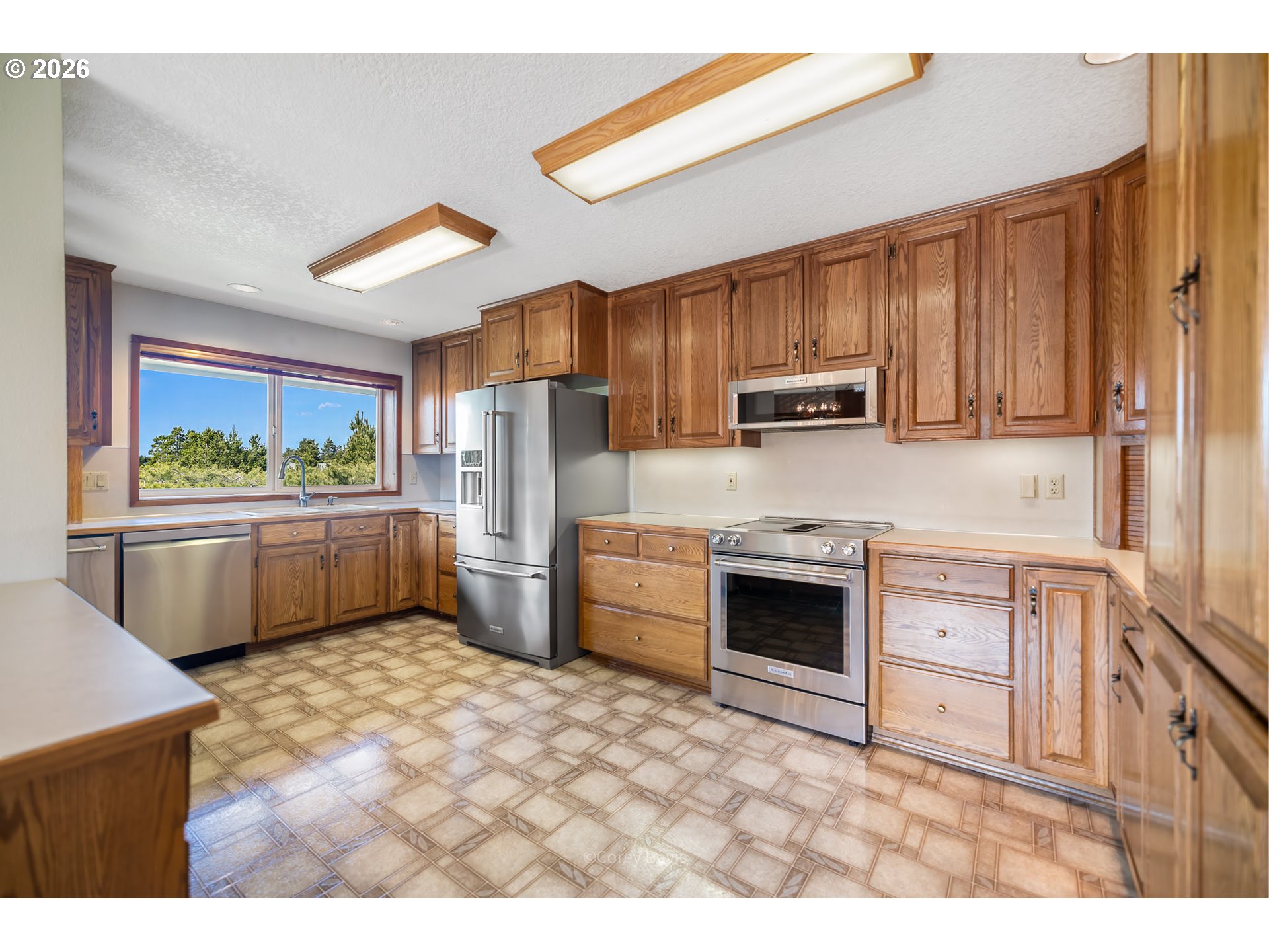 483 Beach Pine Road Manzanita, OR 97130 - Photo 8 of 43