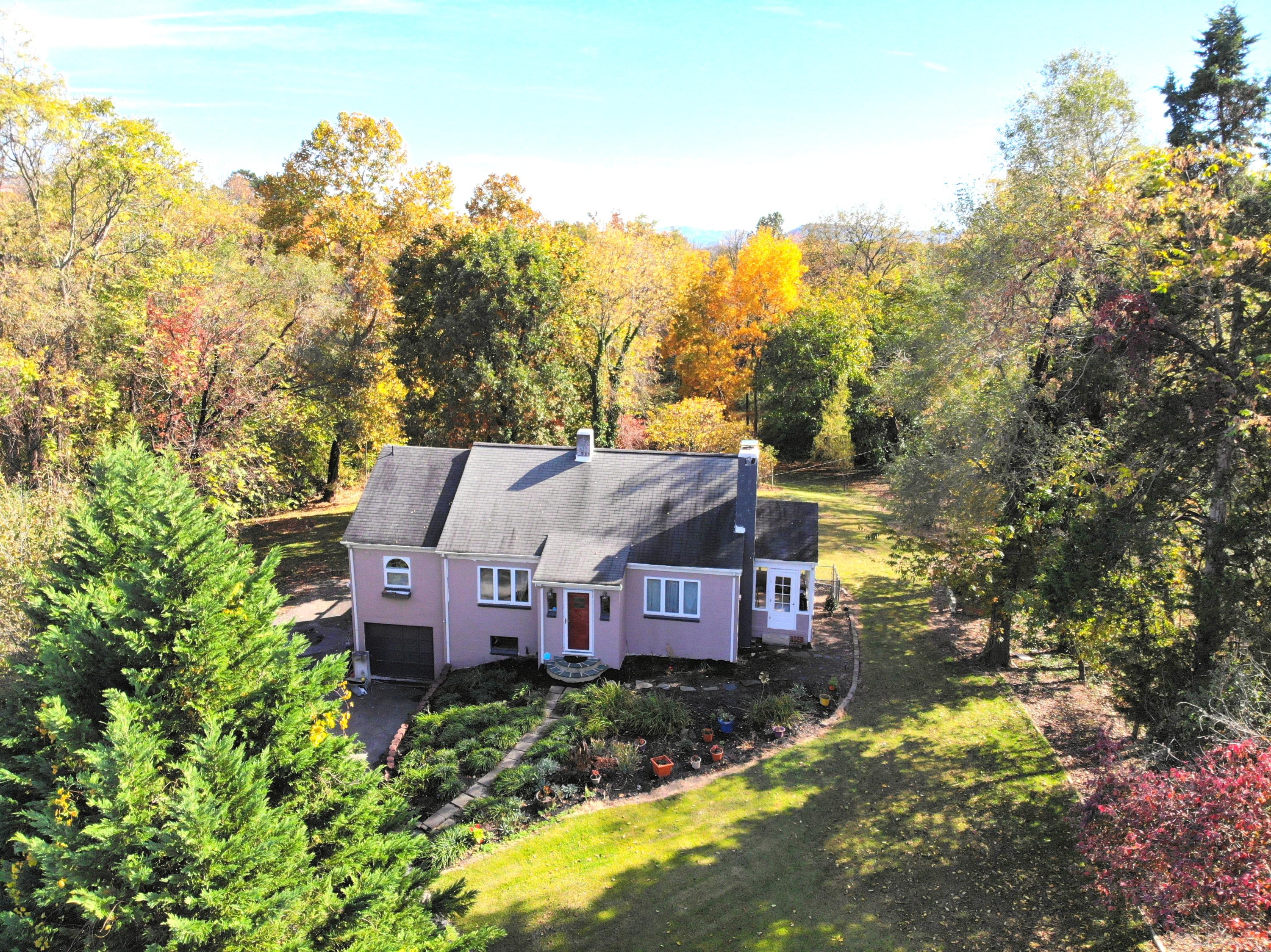 4888 Frontage Road Northwest Roanoke, VA 24019 - Photo 1 of 15 20191029_141541