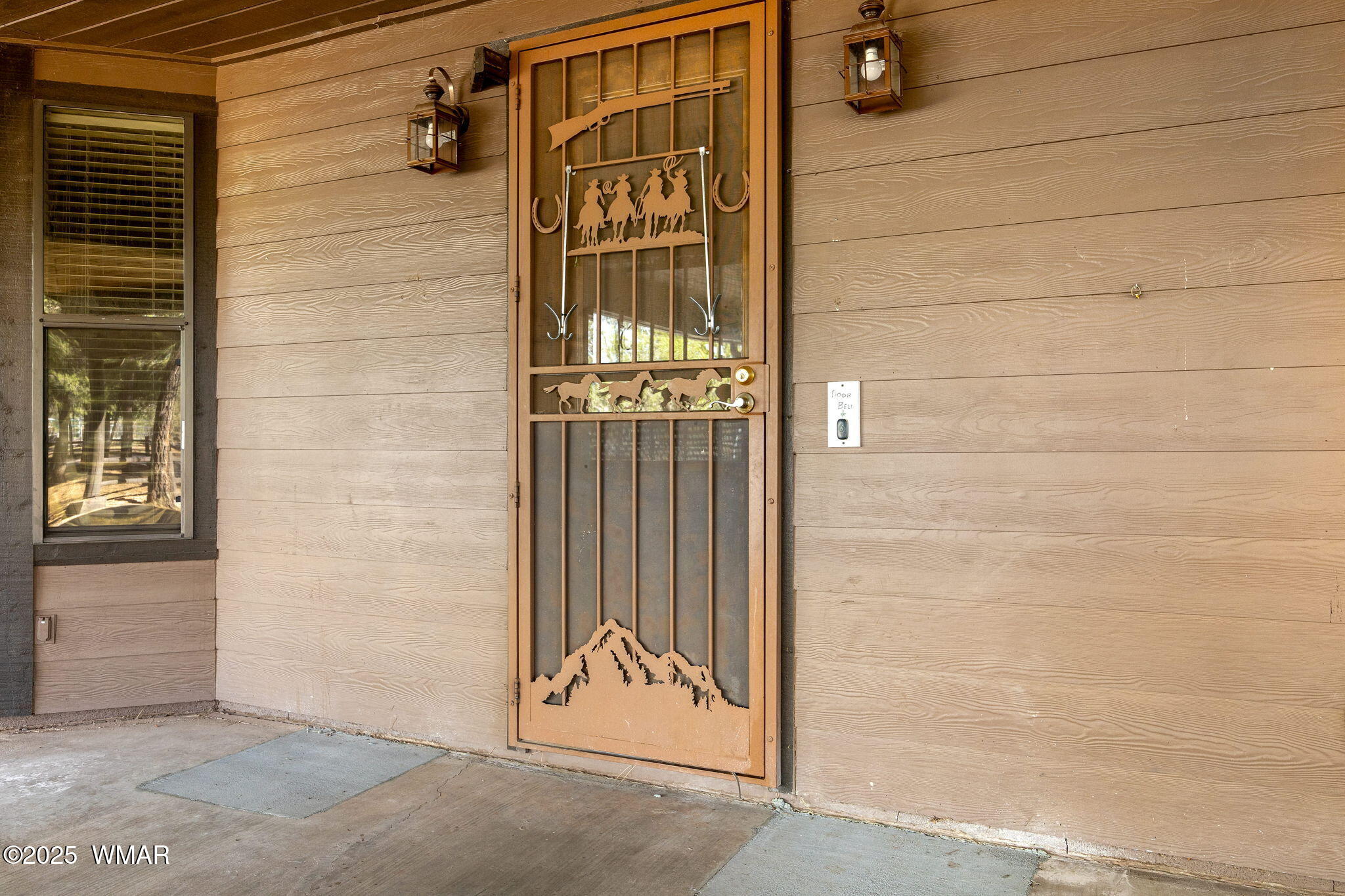 1955 Ricochet Ranch Road Show Low, AZ 85901 - Photo 8 of 43 a view of front door