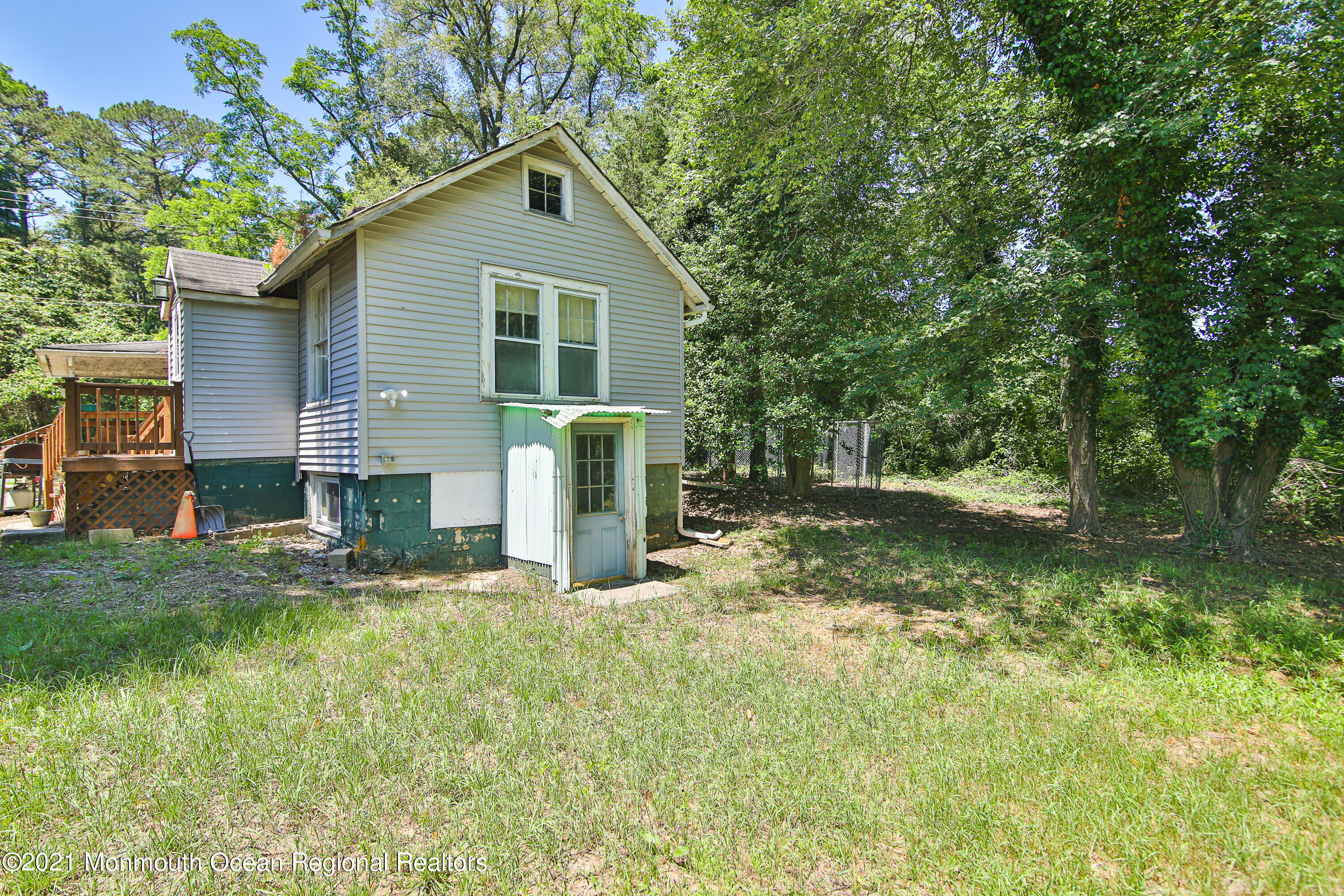 61 Cassville Road Jackson, NJ 08527 - Photo 23 of 26 a view of a house with backyard and sitting area