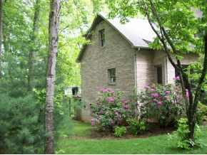 280 Lancaster Road Kingsport, TN 37663 - Photo 10 of 10 Left Side of Home