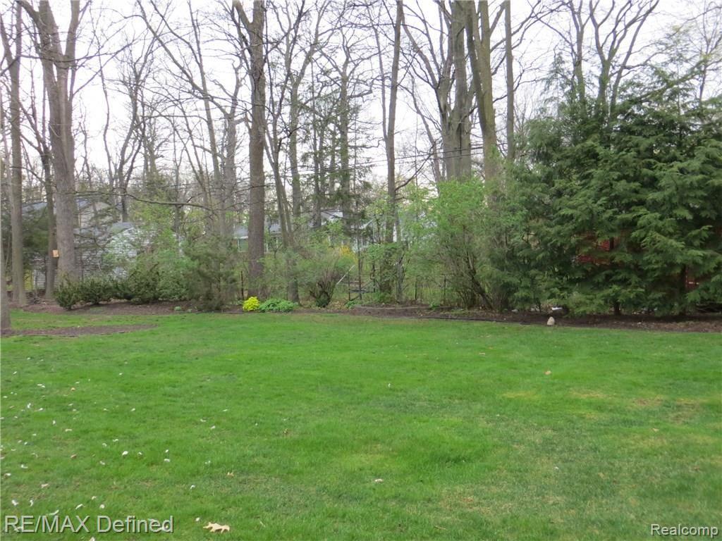 2721 Long Meadow Lane Rochester Hills, MI 48307 - Photo 23 of 26