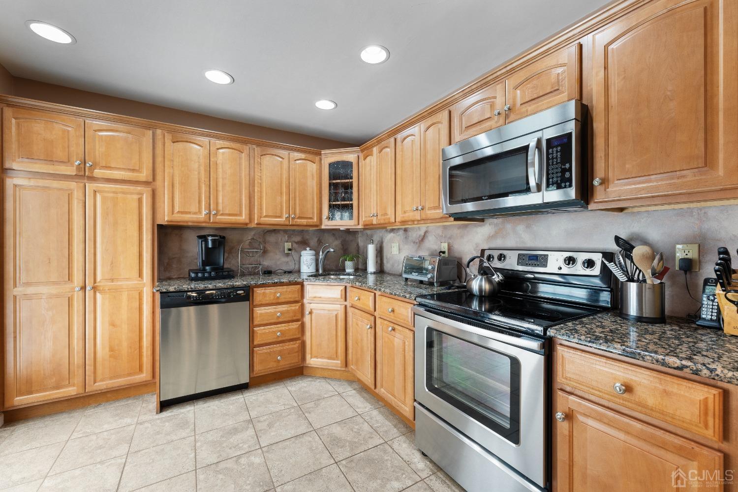 13 Rittner Lane Old Bridge, NJ 08857 - Photo 14 of 33 Gallery Image 14