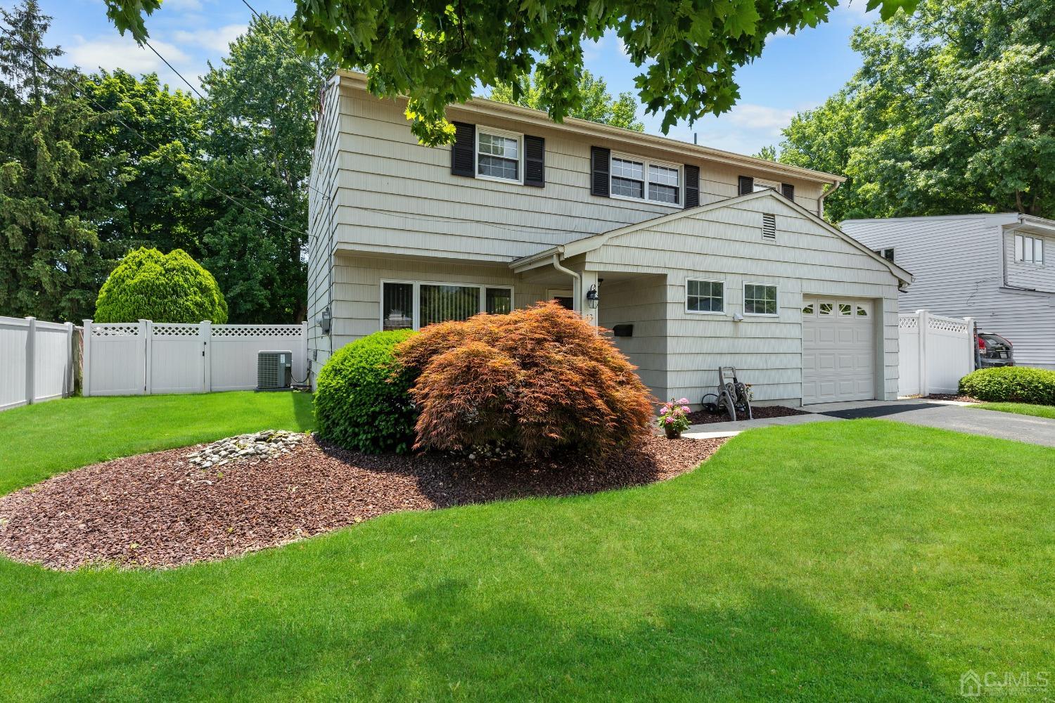 13 Rittner Lane Old Bridge, NJ 08857 - Photo 4 of 33 Gallery Image 4