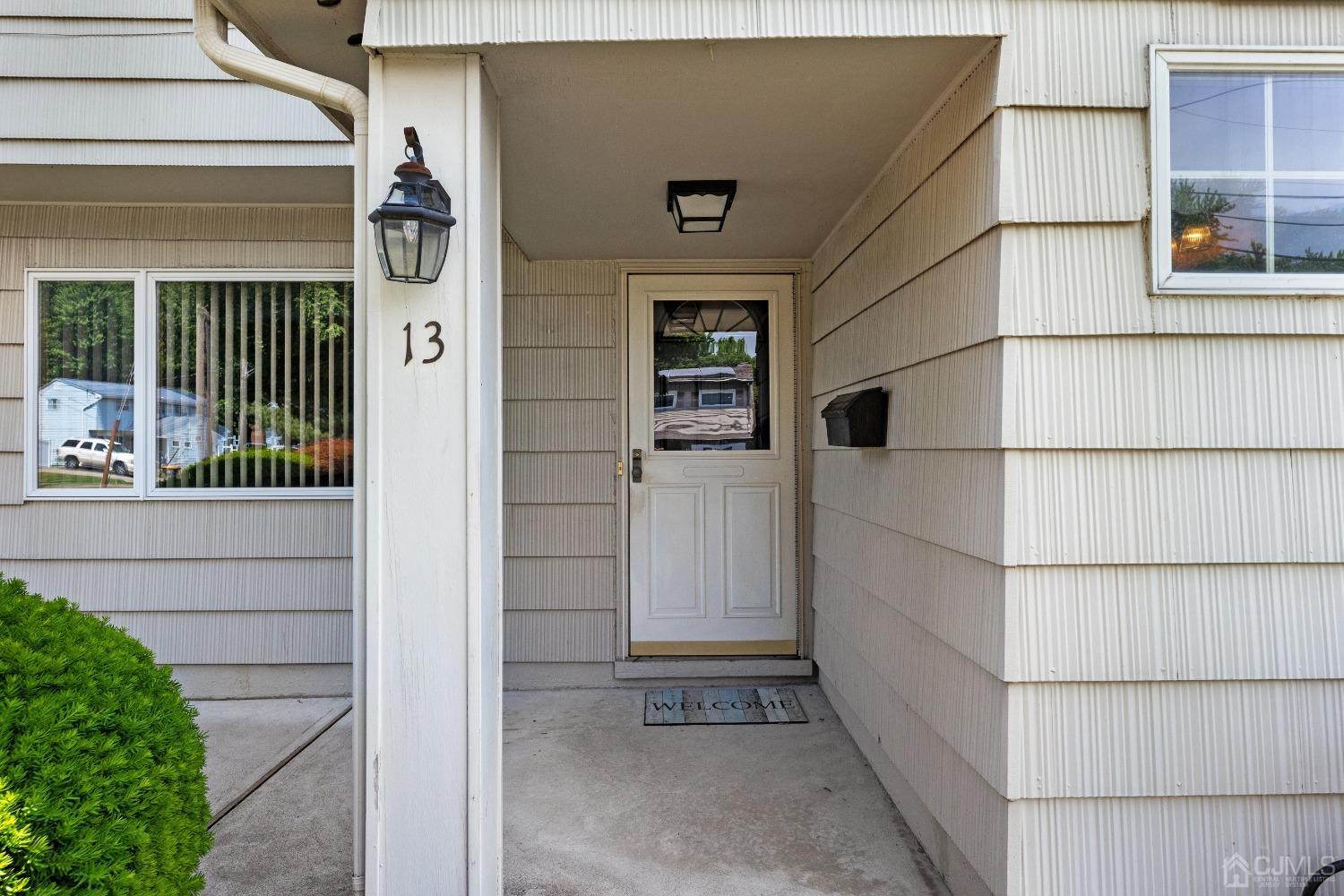 13 Rittner Lane Old Bridge, NJ 08857 - Photo 5 of 33 Gallery Image 5
