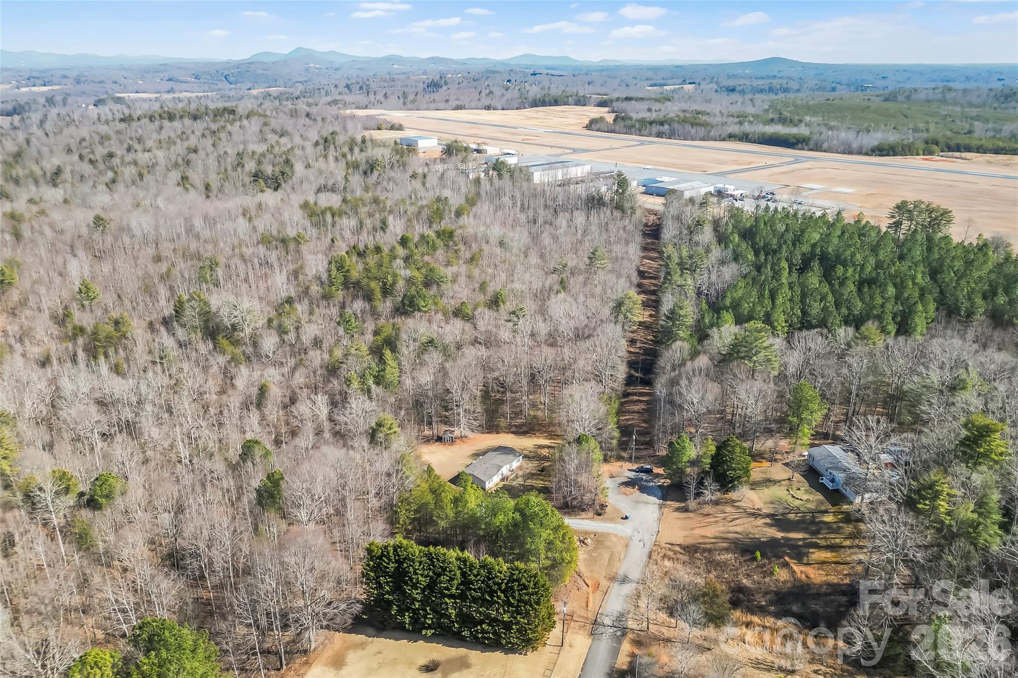 2380 Race Track Street Morganton, NC 28655 - Photo 10 of 23