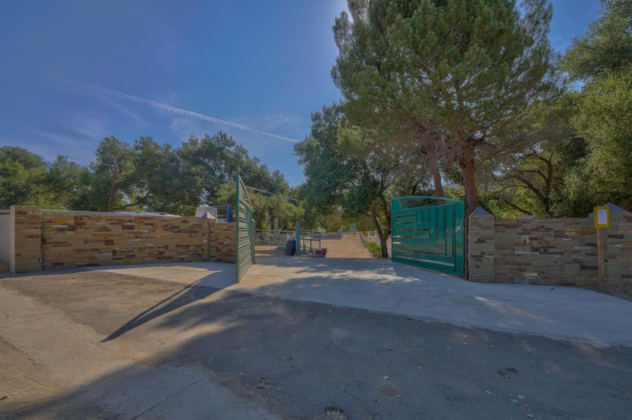 52199 Pine Canyon Road King City, CA 93930 - Photo 1 of 18 a view of a out door space area
