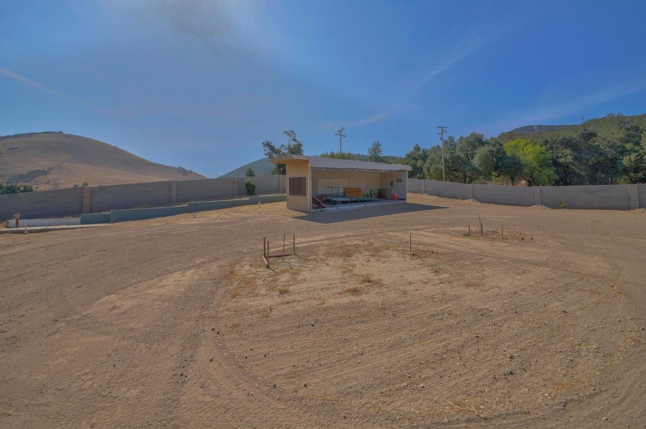 52199 Pine Canyon Road King City, CA 93930 - Photo 12 of 18 a view of outdoor space and city view