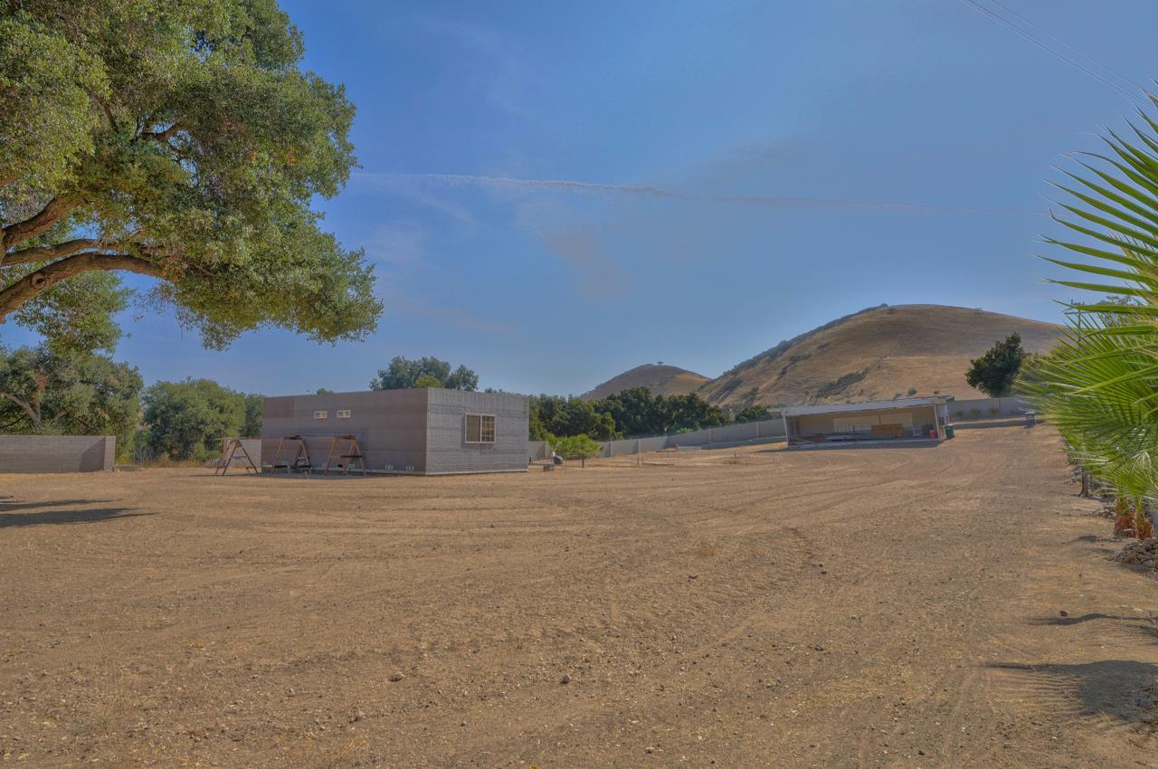 52199 Pine Canyon Road King City, CA 93930 - Photo 4 of 18 a view of an outdoor space and a yard