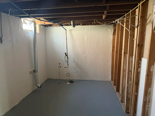 $155,000 | 16767 Lincoln Avenue, Eastpointe, MI 48021