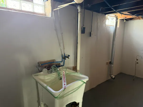 $160,000 | 16767 Lincoln Avenue, Eastpointe, MI 48021