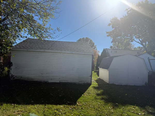 $155,000 | 16767 Lincoln Avenue, Eastpointe, MI 48021