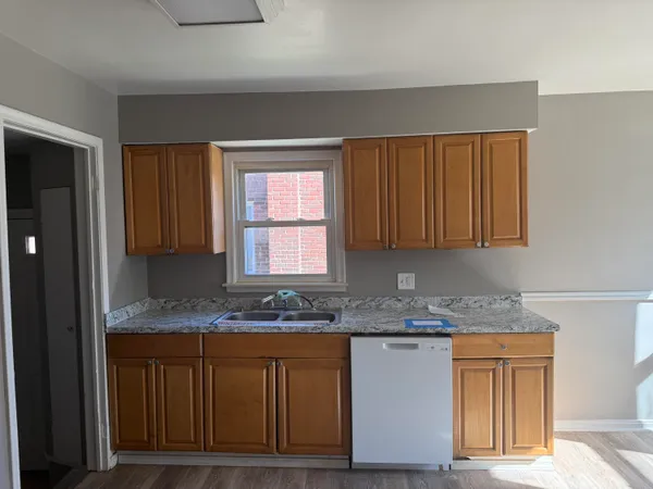 $155,000 | 16767 Lincoln Avenue, Eastpointe, MI 48021