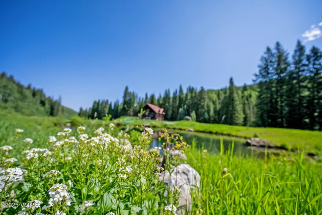 $10,950,000 | 801 Holy Cross Drive, Edwards, CO 81632