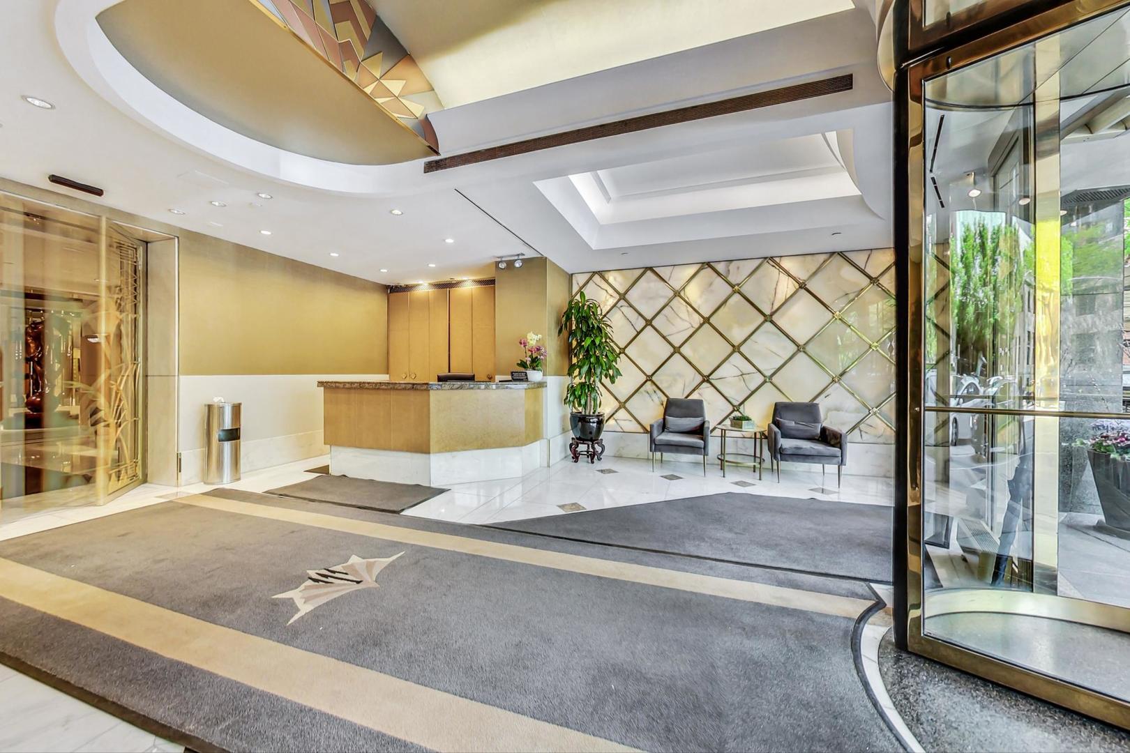 111 East Chestnut Street, Unit 48J Chicago, IL 60611 - Photo 4 of 28