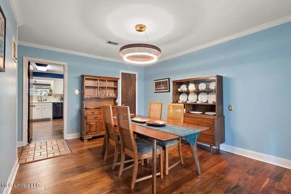 $399,000 | 1423 Roxbury Place, Jackson, MS 39211