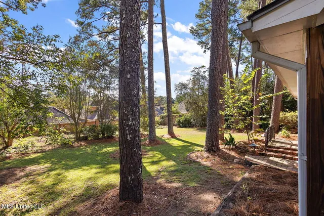 $450,000 | 1423 Roxbury Place, Jackson, MS 39211