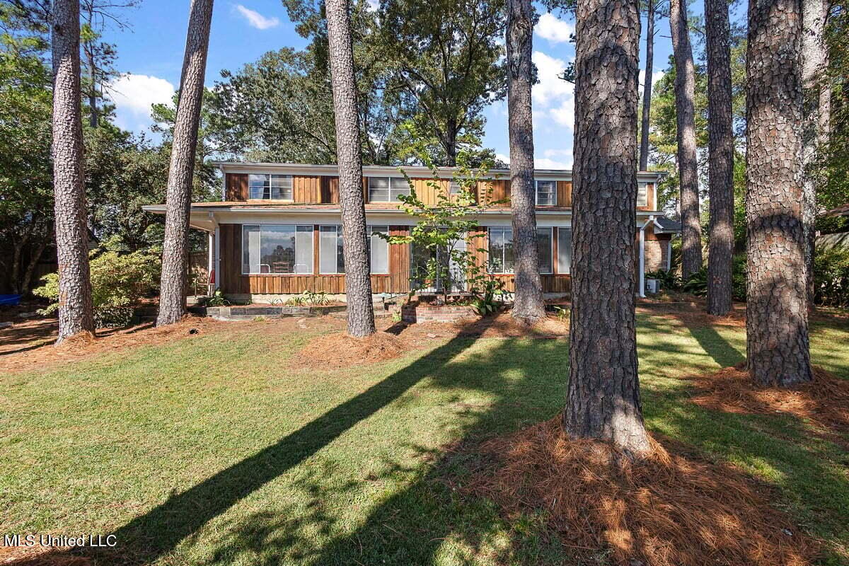 1423 Roxbury Place Jackson, MS 39211 - Photo 36 of 39 Backof home