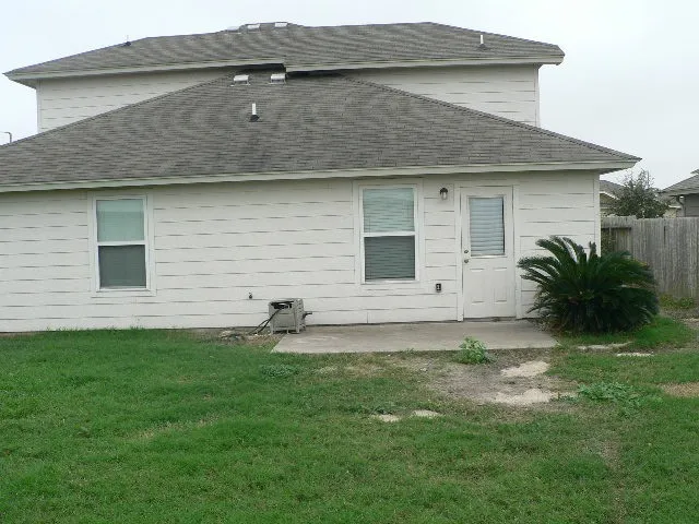 $2,000 | 2109 Abeto Drive, Corpus Christi, TX 78414