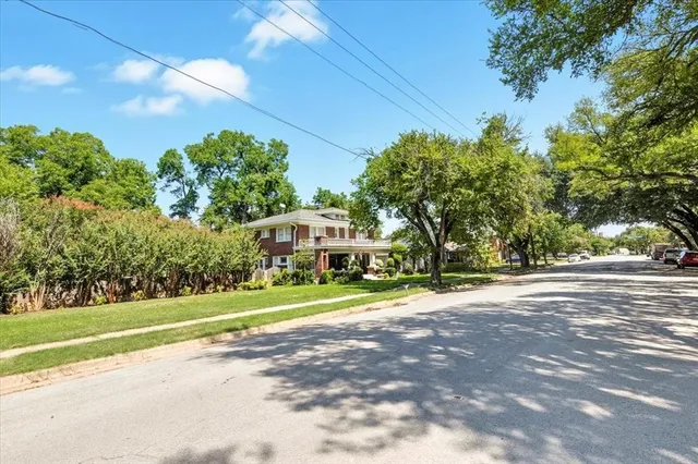 a view of a basketball court
