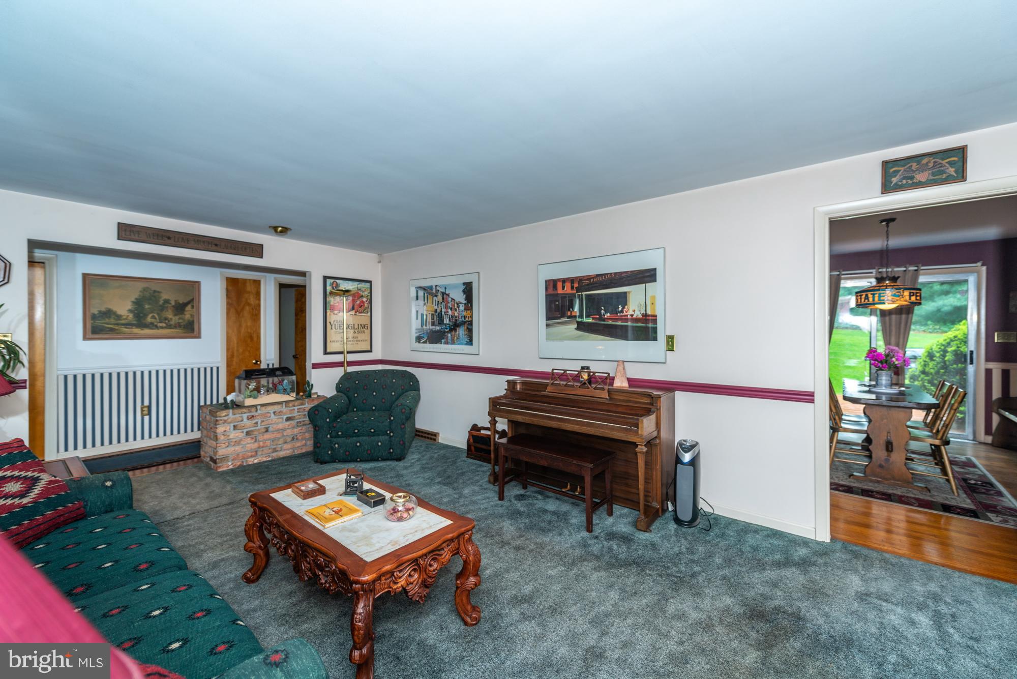 211 Hemlock Road Ephrata, PA 17522 - Photo 8 of 29 V3