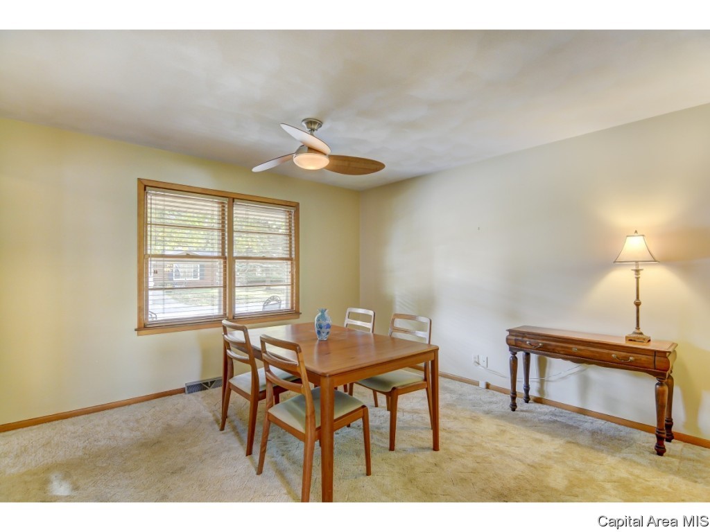 2424 Haverford Road Springfield, IL 62704 - Photo 12 of 33