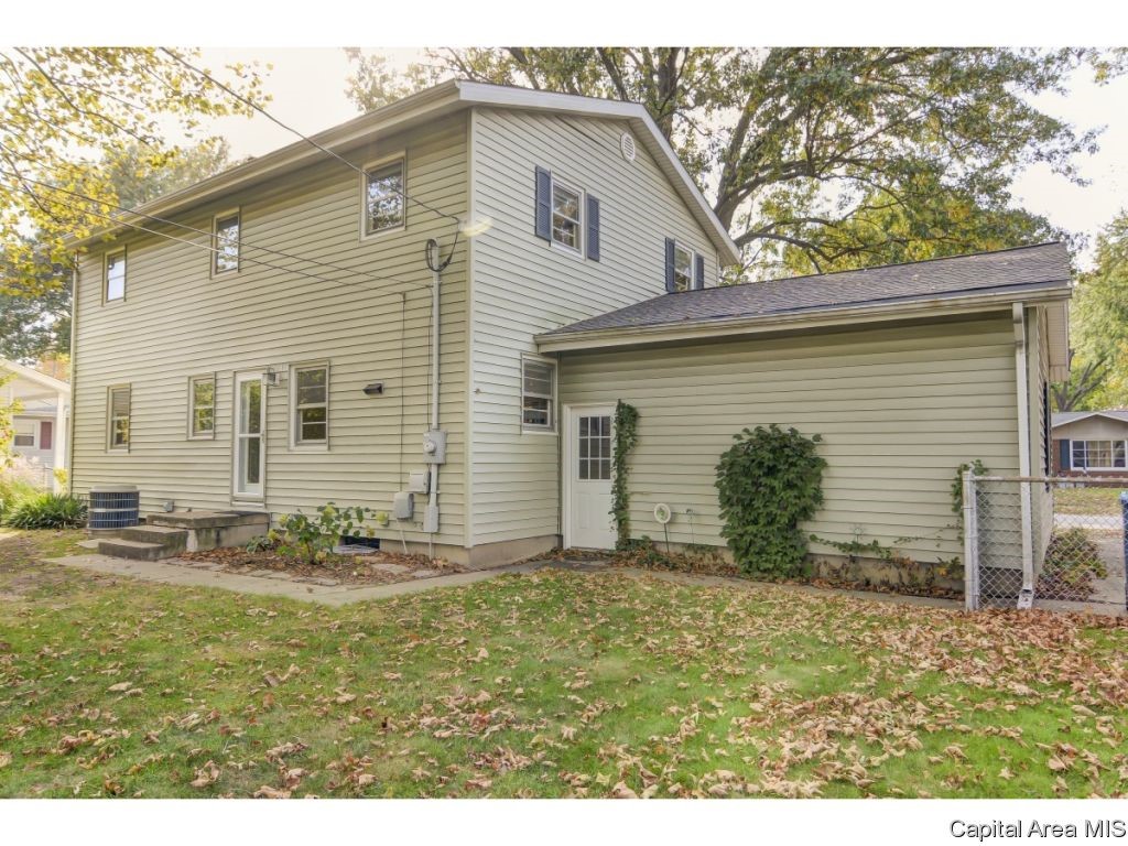 2424 Haverford Road Springfield, IL 62704 - Photo 30 of 33