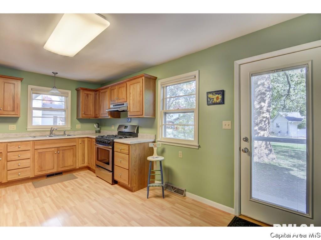 2424 Haverford Road Springfield, IL 62704 - Photo 6 of 33