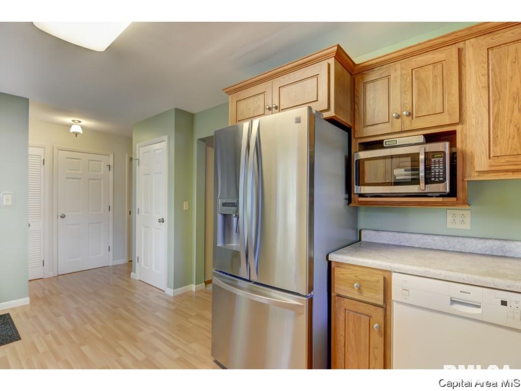 2424 Haverford Road Springfield, IL 62704 - Photo 8 of 33