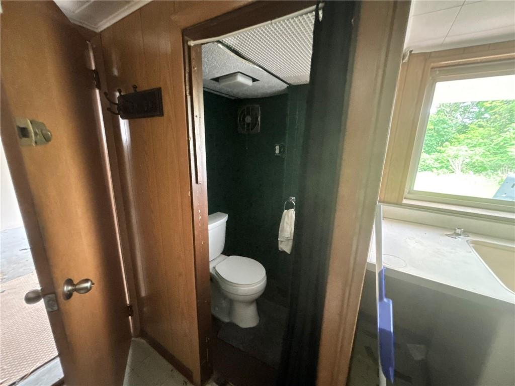 270 Wheeler Avenue McKees Rocks, PA 15136 - Photo 14 of 28 a bathroom with a sink and toilet