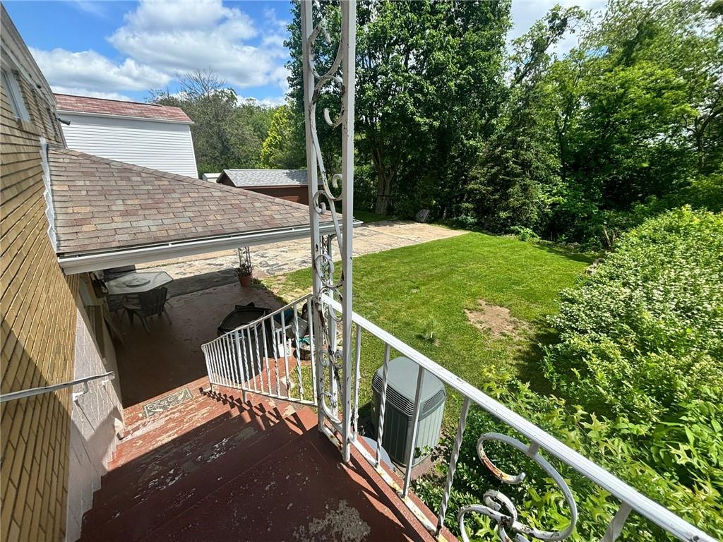 270 Wheeler Avenue McKees Rocks, PA 15136 - Photo 23 of 28 a view of a balcony with yard