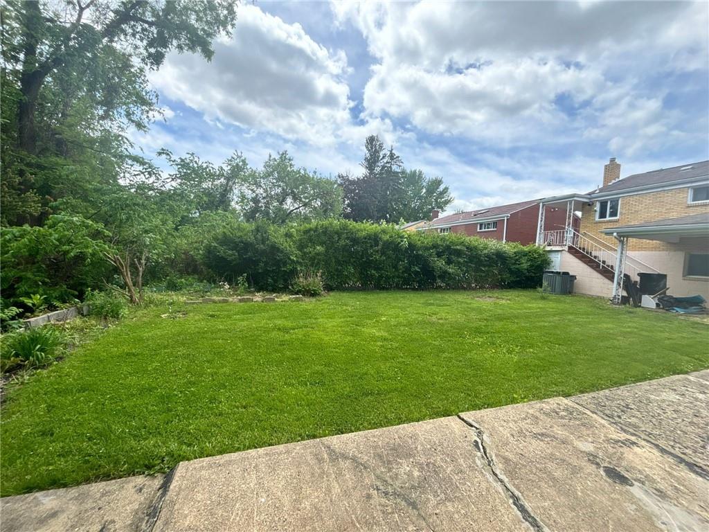 270 Wheeler Avenue McKees Rocks, PA 15136 - Photo 25 of 28 a view of a garden with pathway