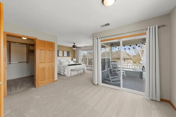 $450,000 | 1101 Ironwood Lane, Lisle, IL 60532