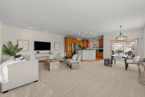 $450,000 | 1101 Ironwood Lane, Lisle, IL 60532