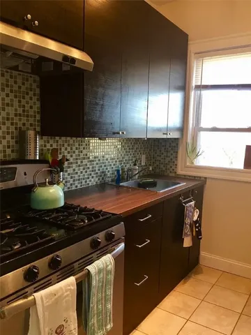 $2,100 | 16 Tecumseh Street, Unit 1, Providence, RI 02906