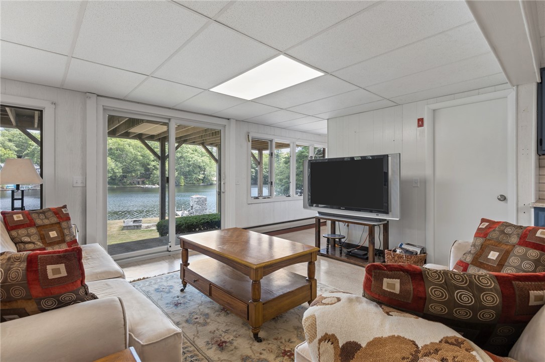 14 Pine Tree Road Coventry, RI 02816 - Photo 17 of 37