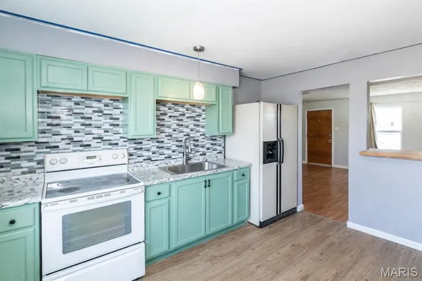 $179,900 | 447 June Drive, Arnold, MO 63010