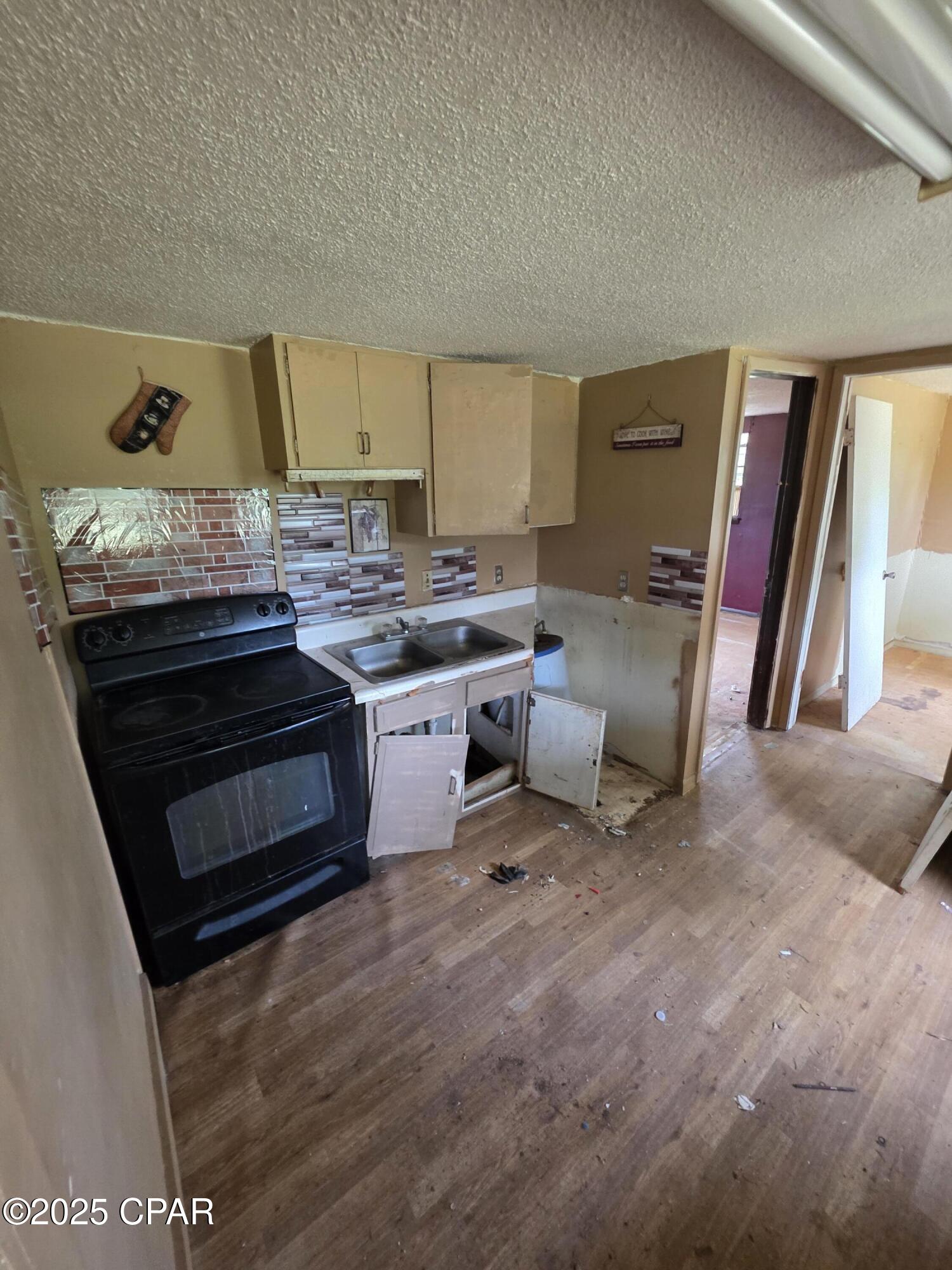 6285 Hartsfield Road Greenwood, FL 32443 - Photo 5 of 14