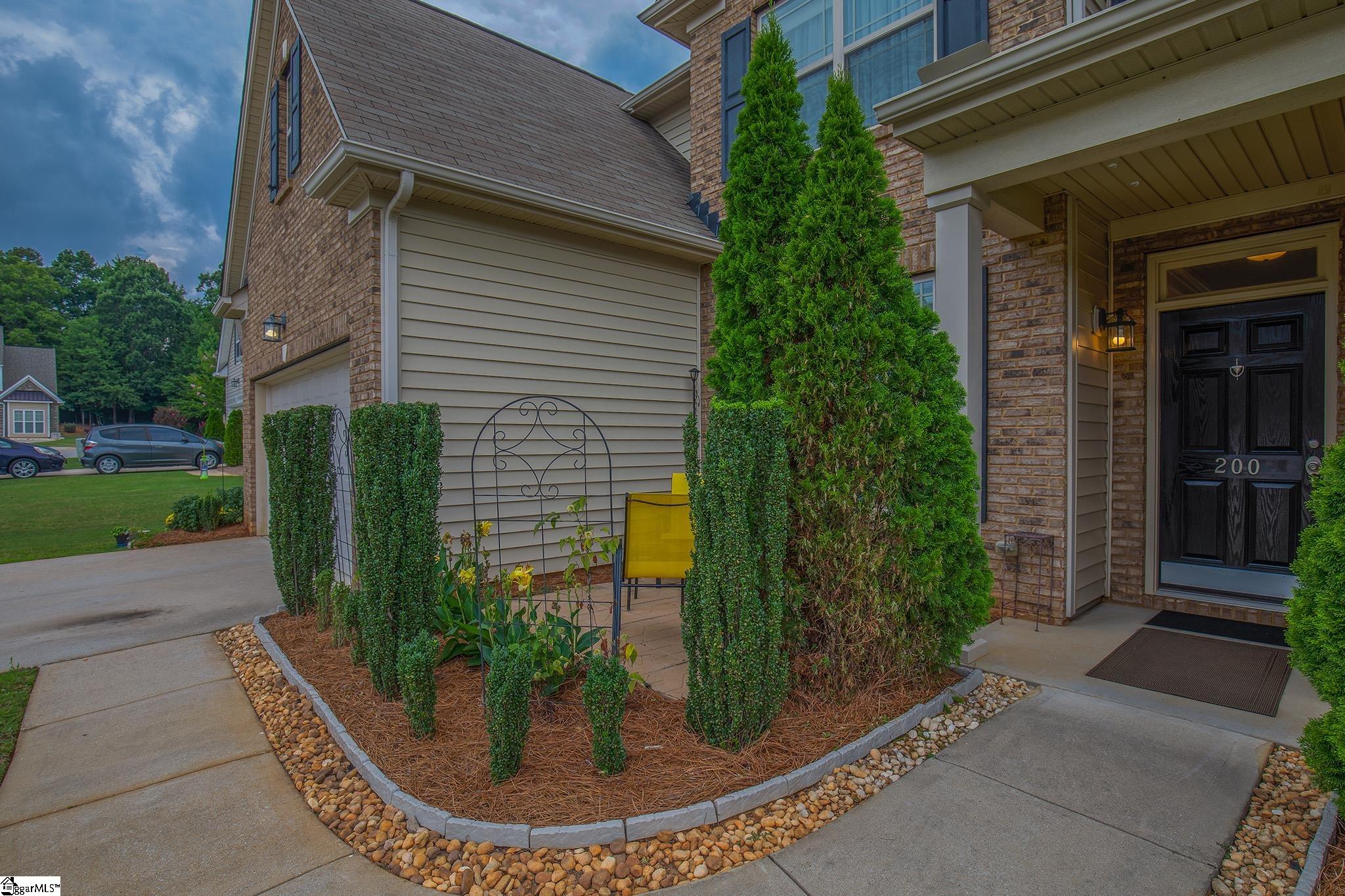 200 Birch Hill Way Simpsonville, SC 29681 - Photo 3 of 33