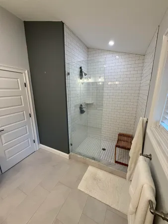 $3,250 | 11 Cottage Park Drive, Dover, NH 03820