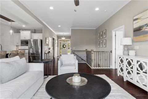 $550,000 | 7445 Northwest Forest Lakes Drive, Parkville, MO 64152