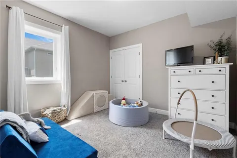 $550,000 | 7445 Northwest Forest Lakes Drive, Parkville, MO 64152